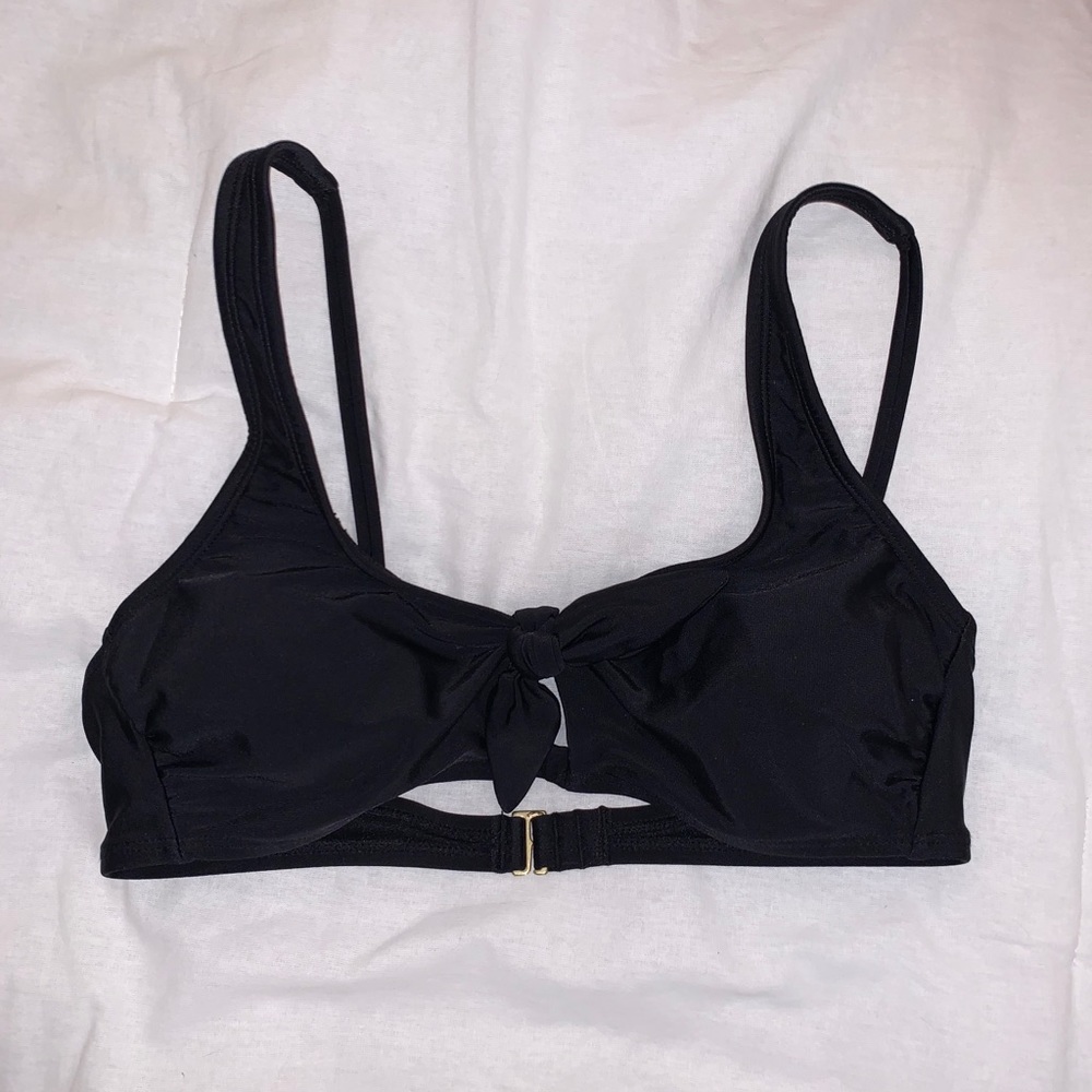Black bikini top